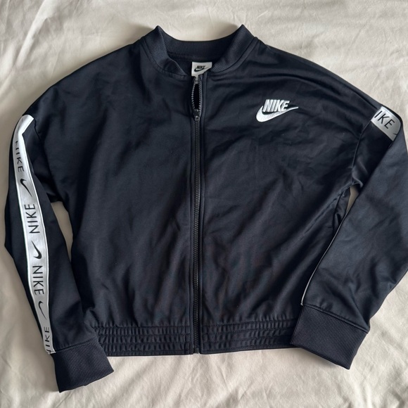 Nike 2pc Black Track Suit - Picture 3 of 10